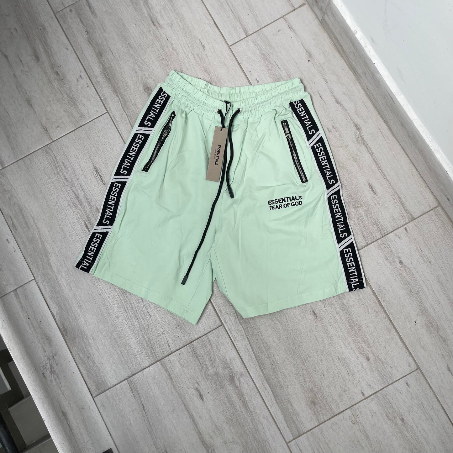 Conjunto Essentials 1.1