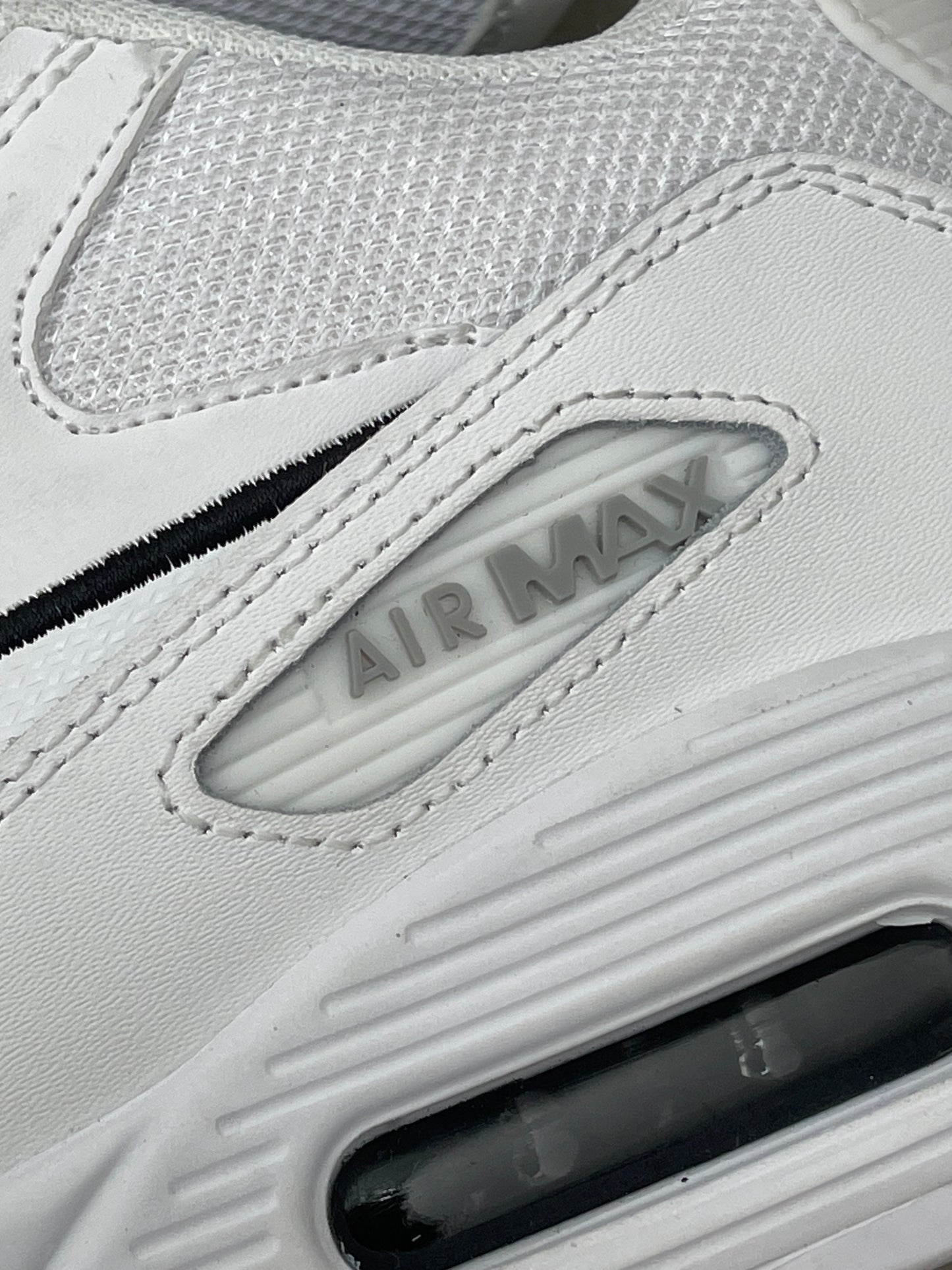 Nike Air Max 90 Outlined Swoosh