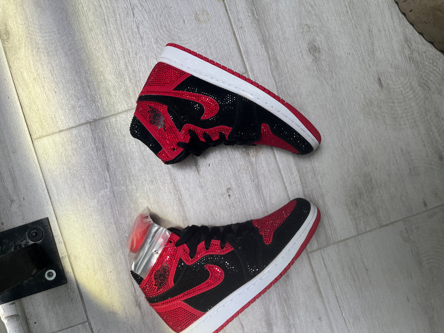 Jordan 1 Retro High con Pedrería