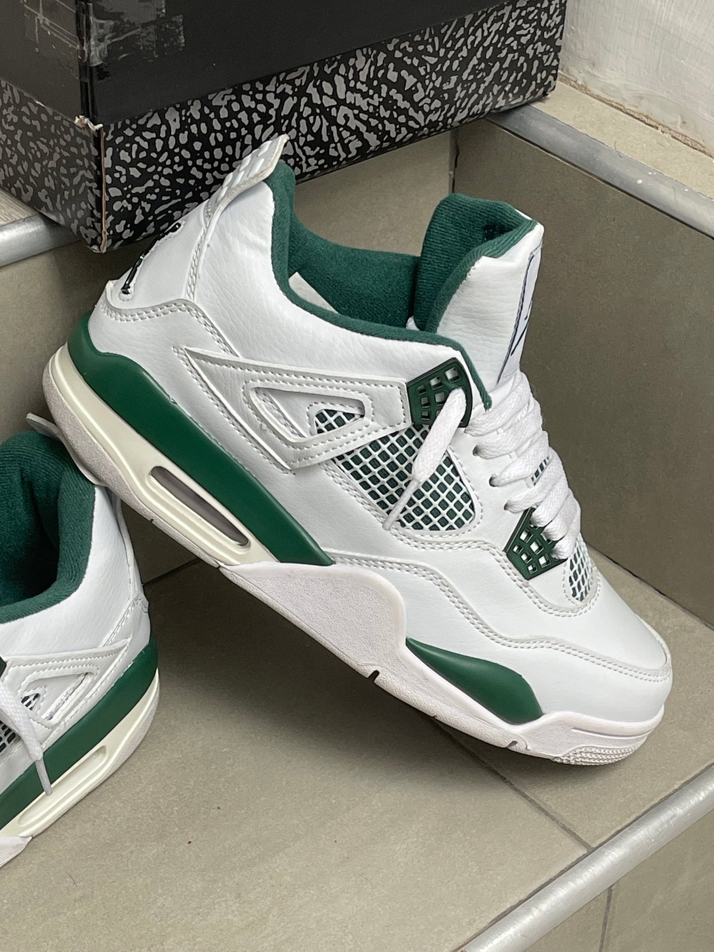 Air Jordan Retro 4 'Oxidized Green' (1.1)
