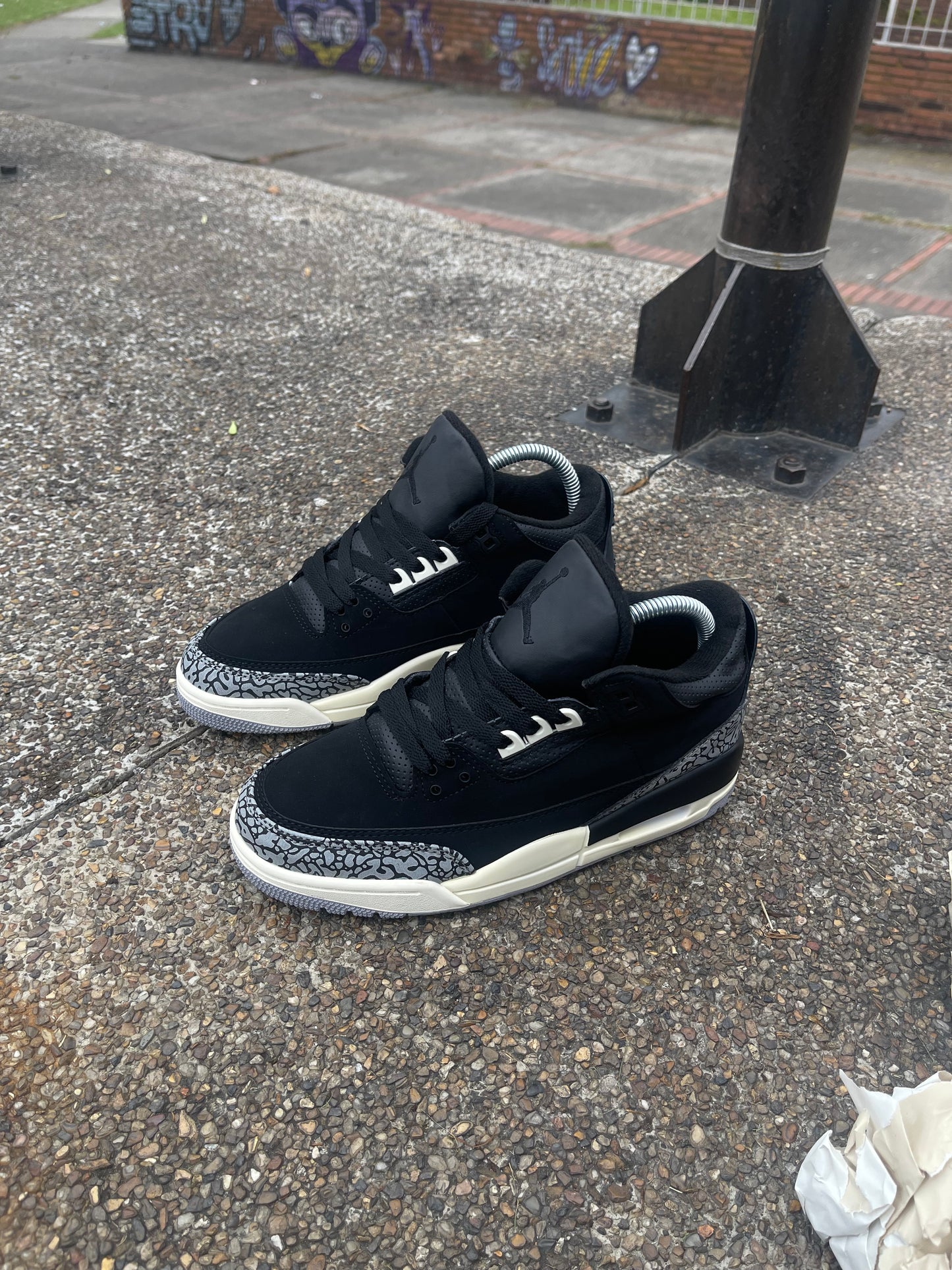 Jordan Retro 3 Black Cement