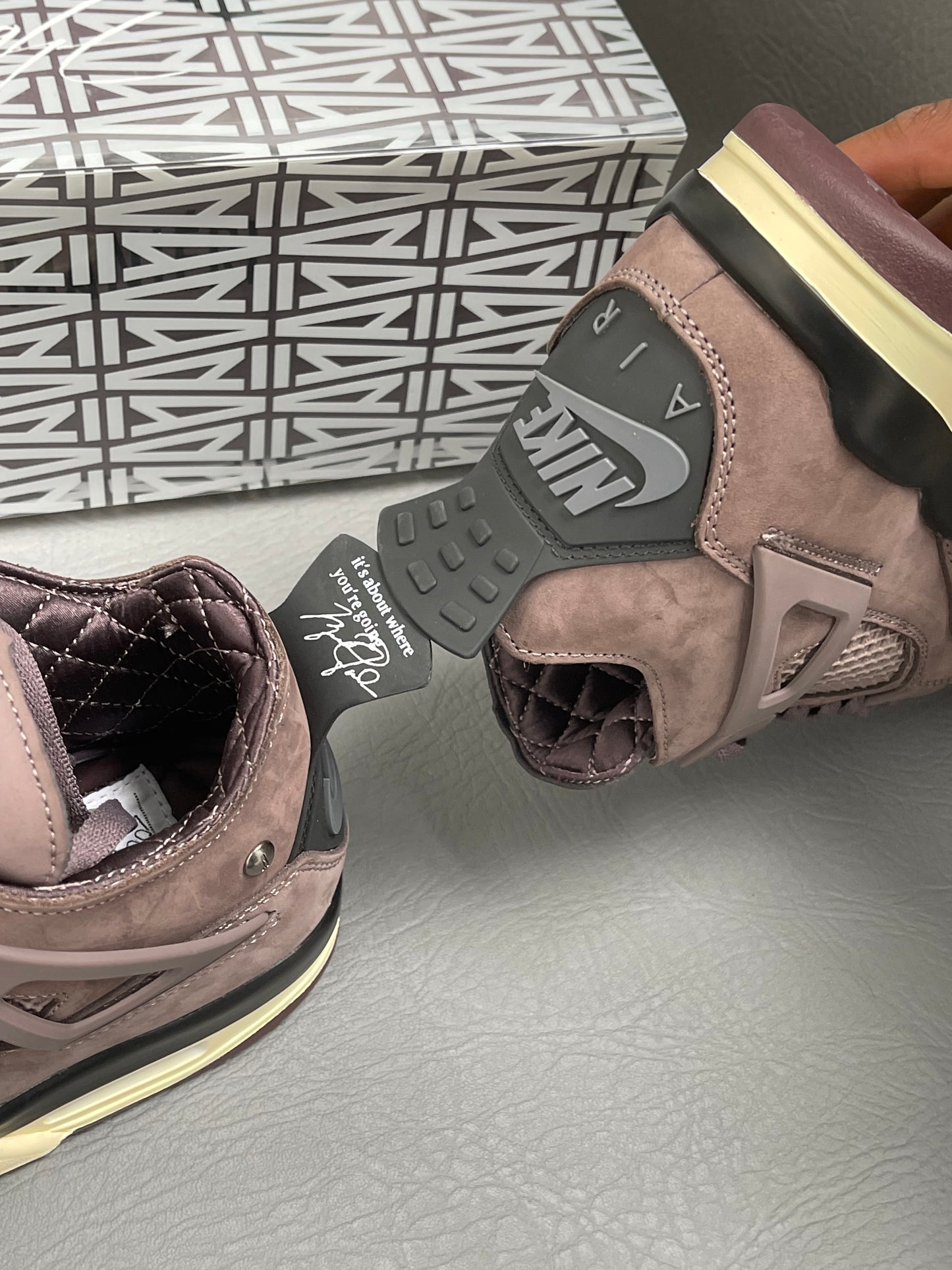 Air Jordan 4 x A Ma Maniére “Violet Ore”