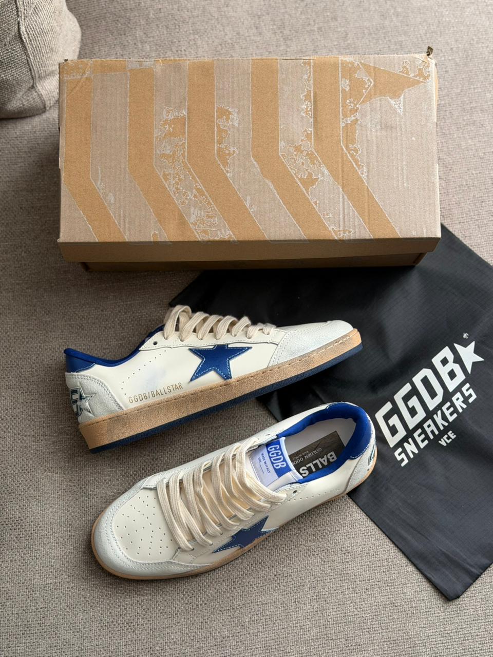 GOLDEN GOOSE