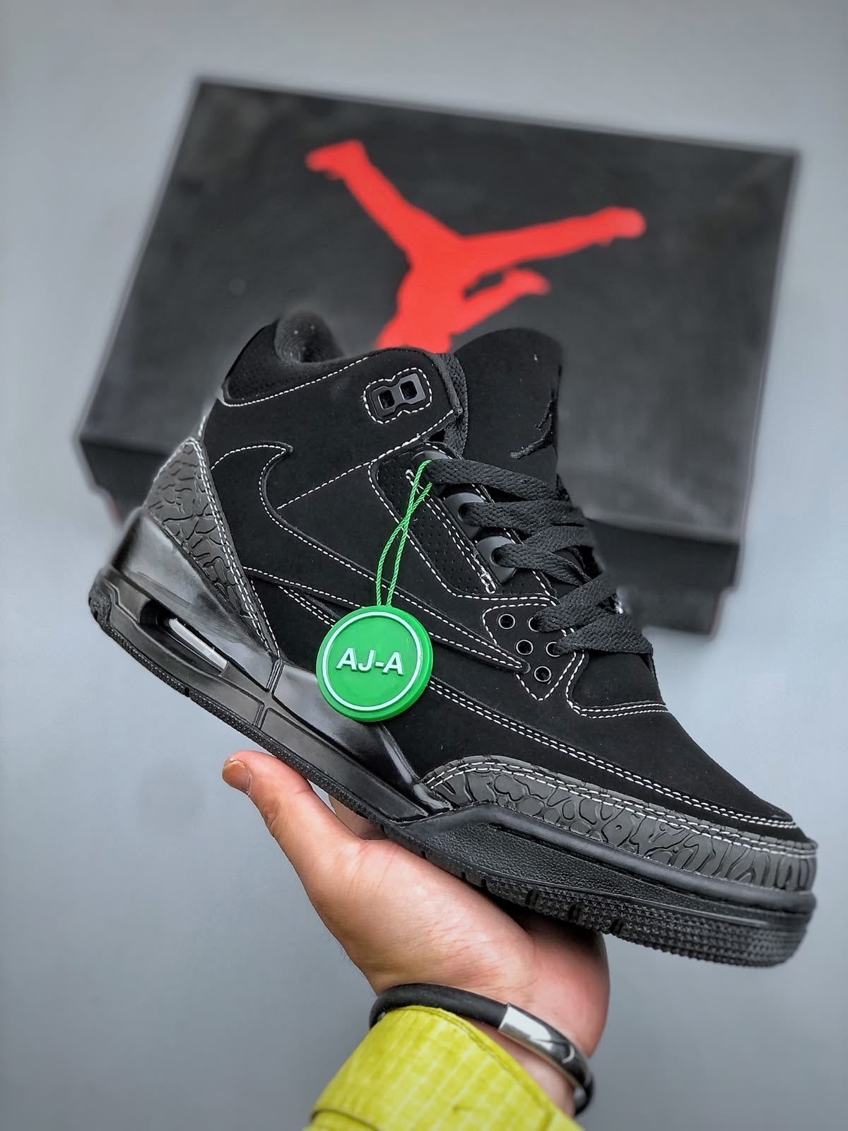 Air Jordan 3 Retro × Travis Scott PHANTOM