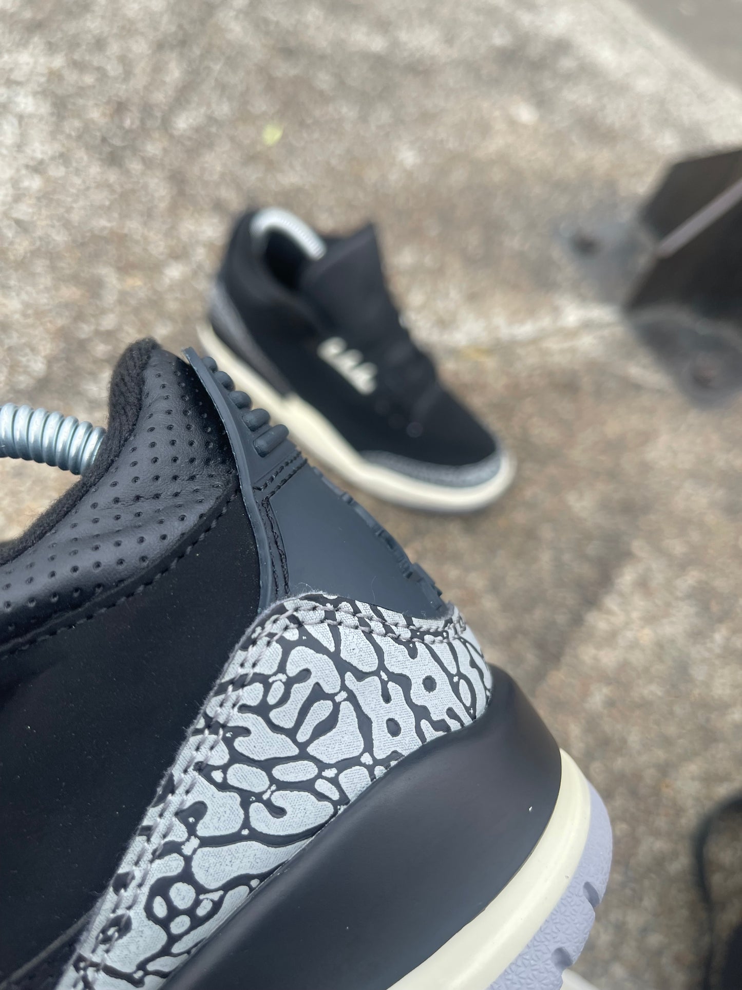 Jordan Retro 3 Black Cement