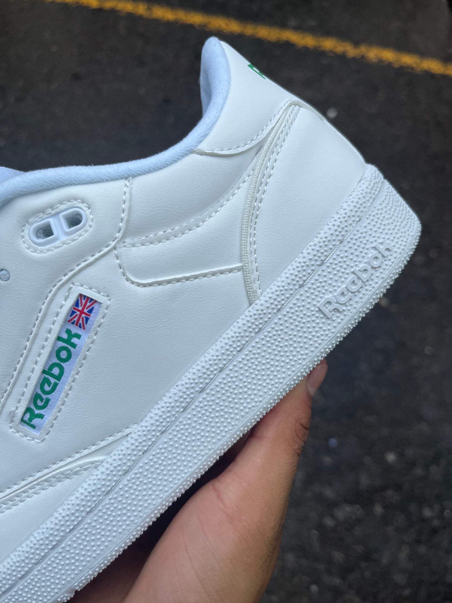 Reebok x BEAMS Club C (1.1)
