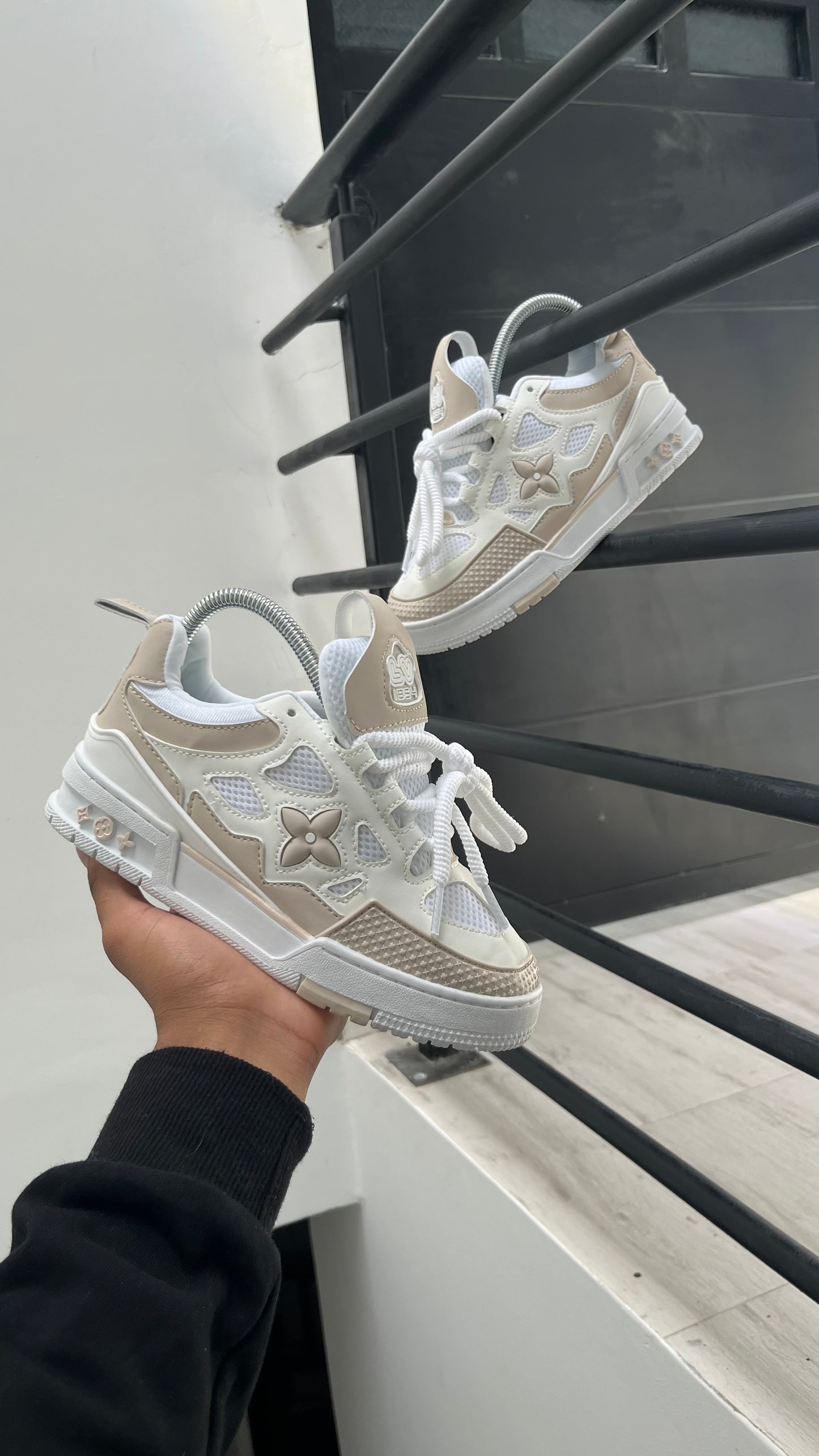 Louis Vuitton Skate White and Cream (1.1)