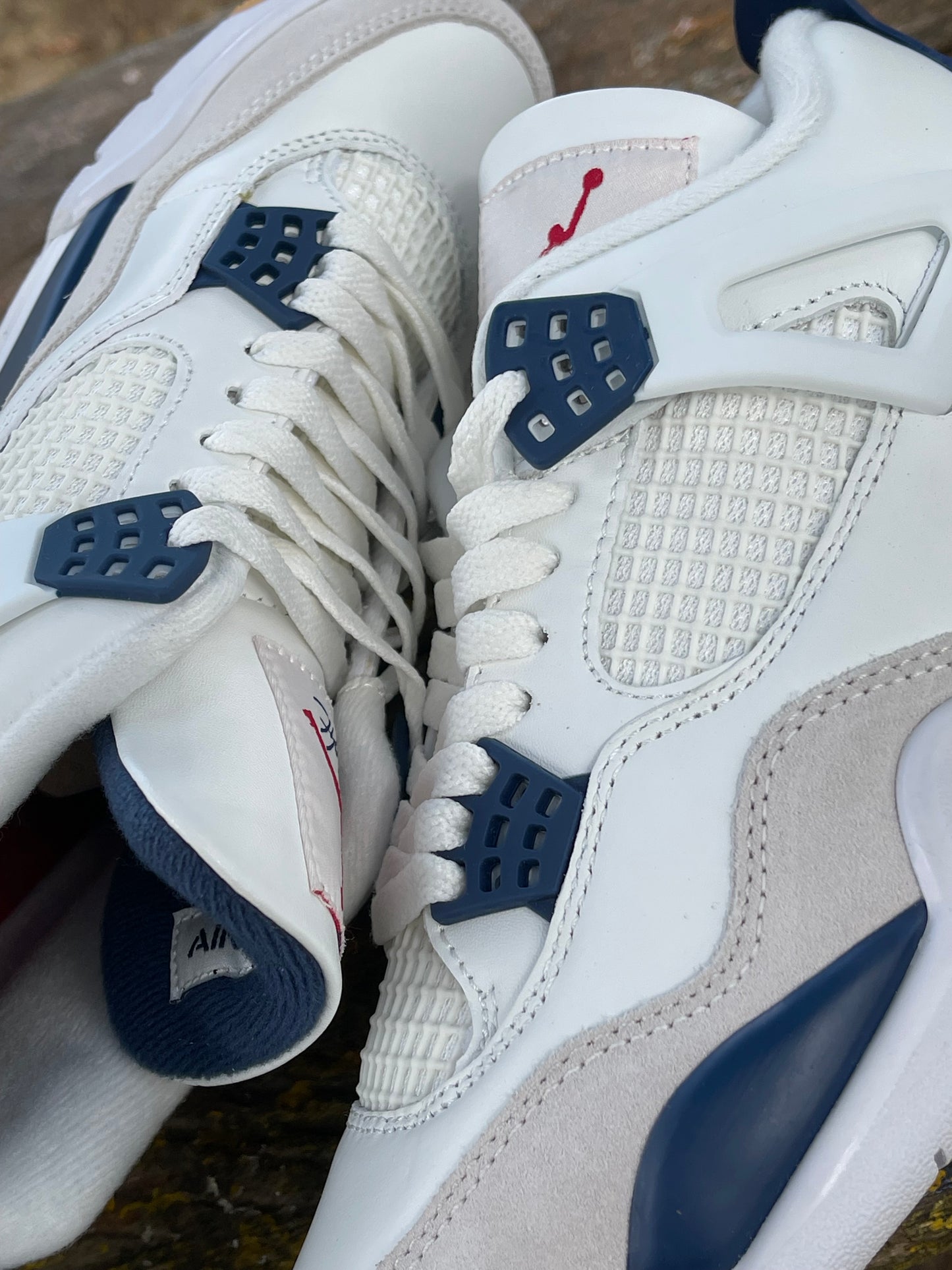 Air Jordan 4 SB “Navy”