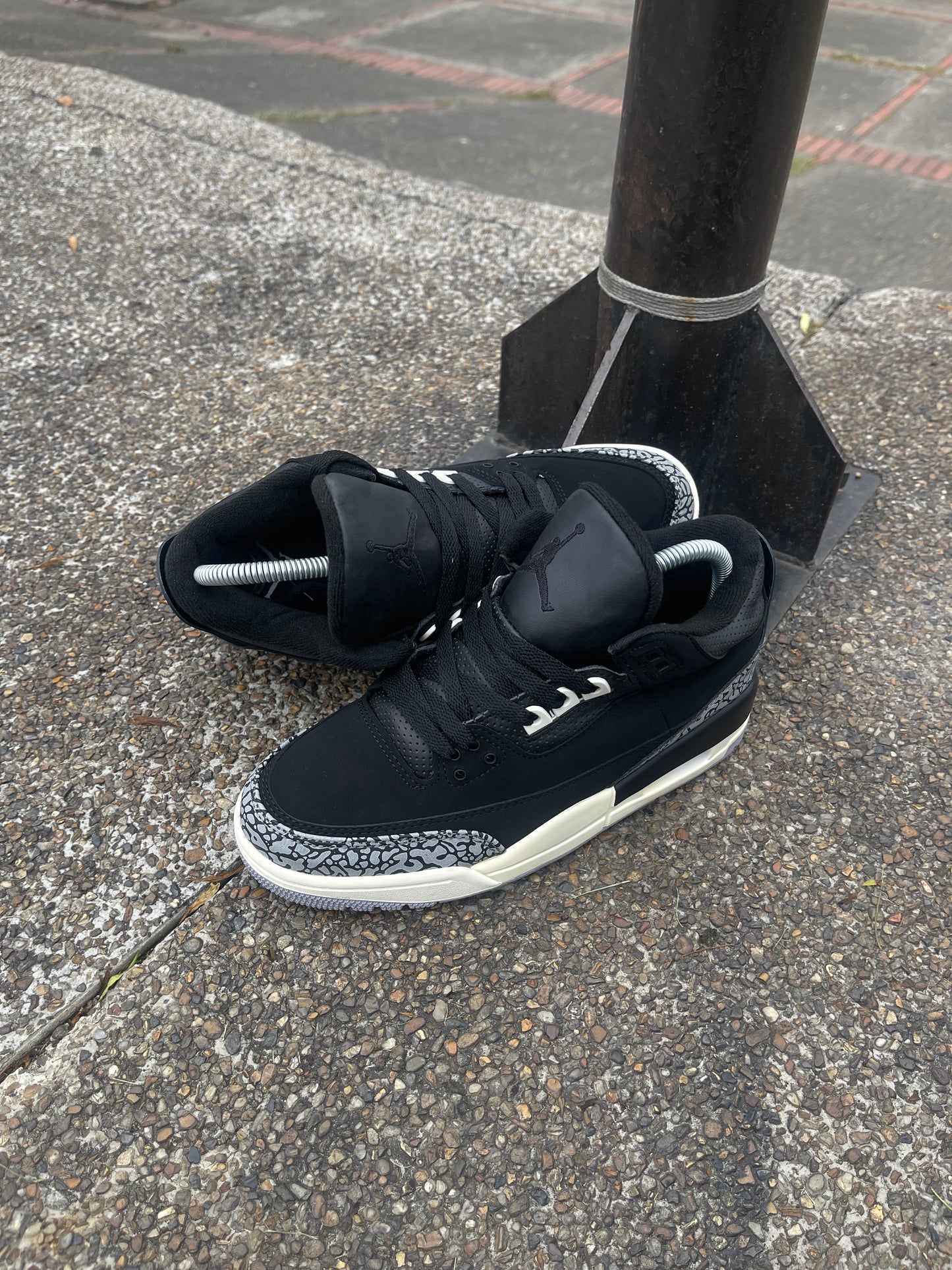 Jordan Retro 3 Black Cement