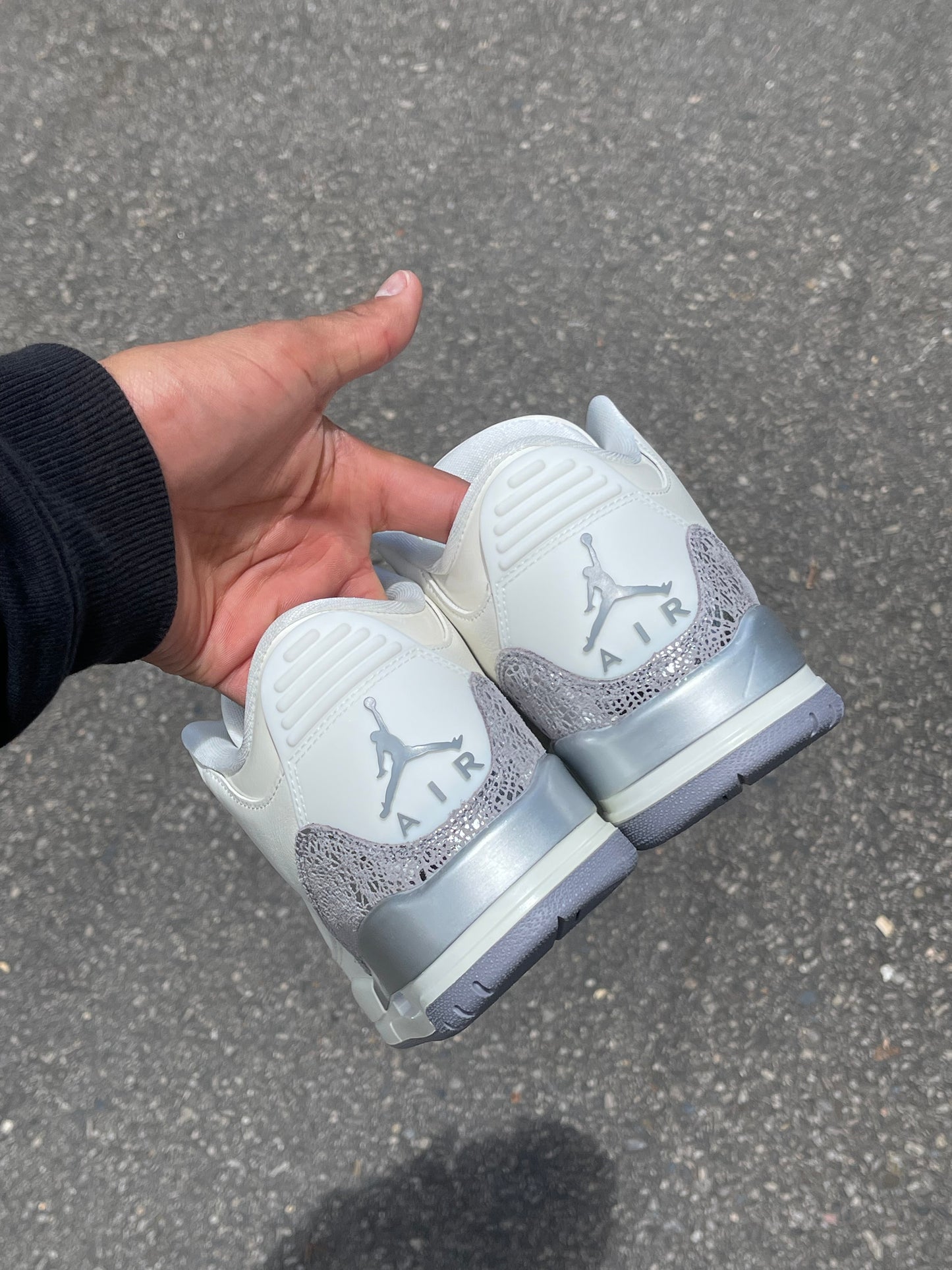 Air Jordan 3 Retro “Sail Metallic Silver”