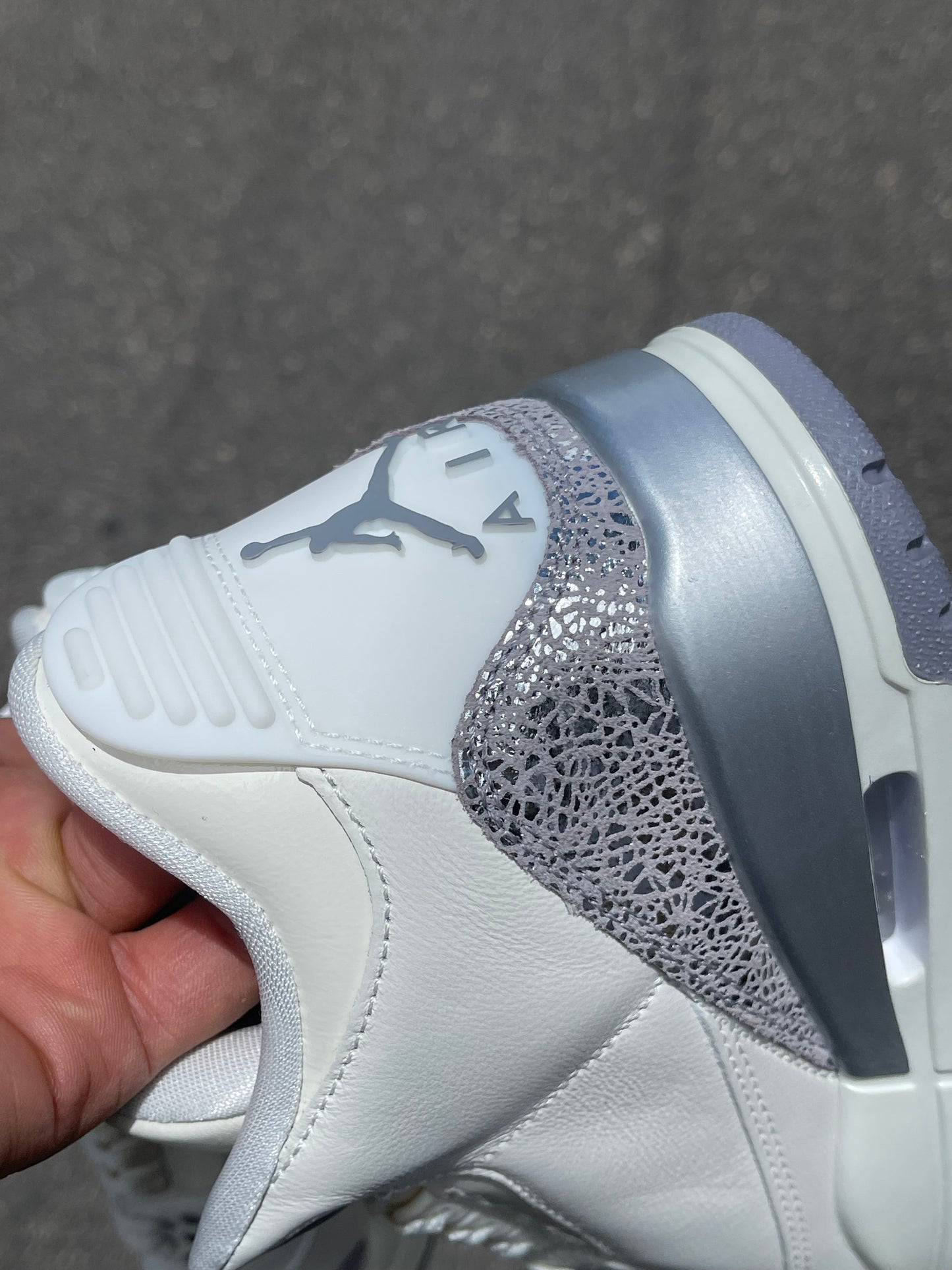 Air Jordan 3 Retro “Sail Metallic Silver”