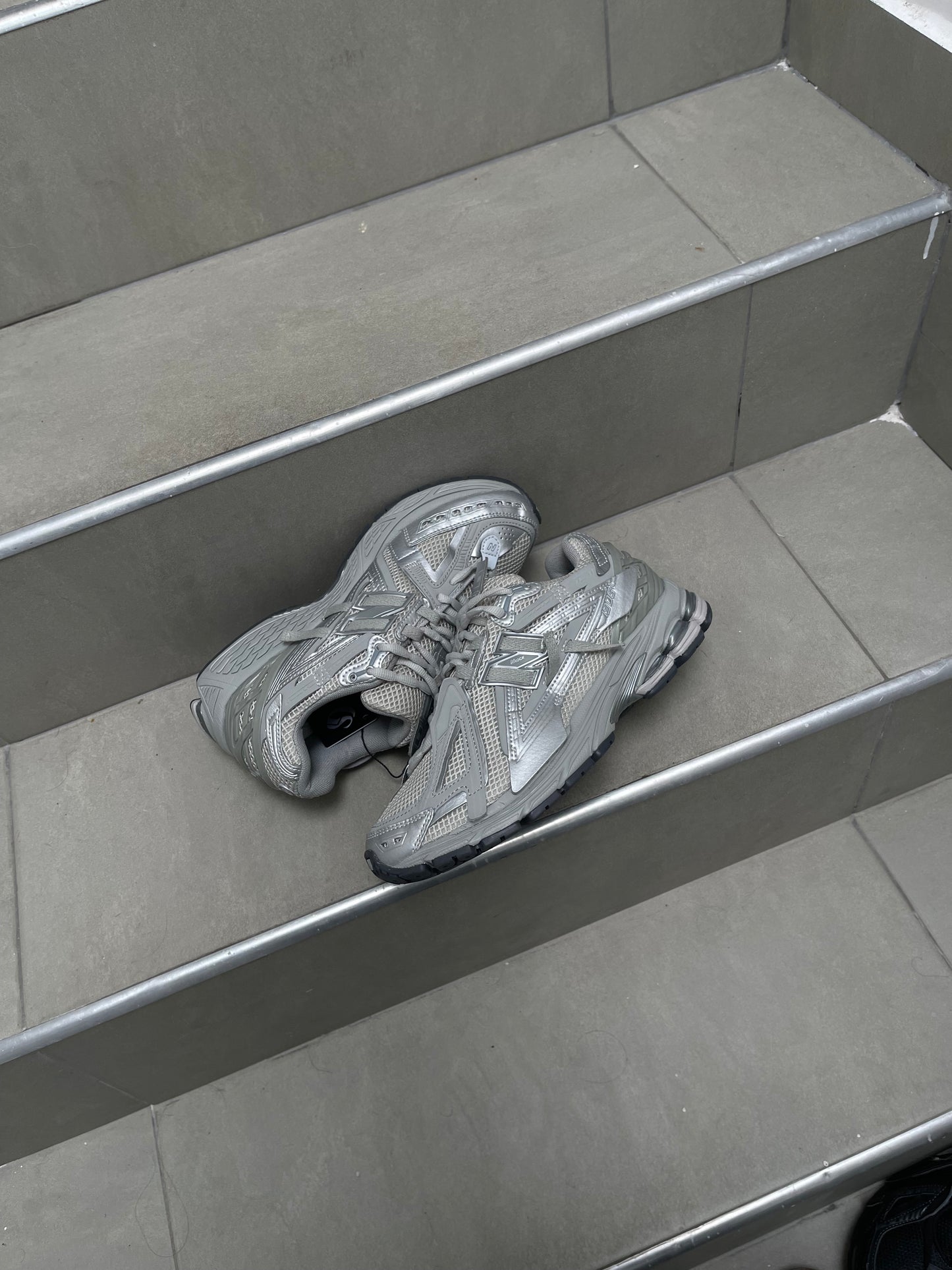 New Balance 1906R Grey