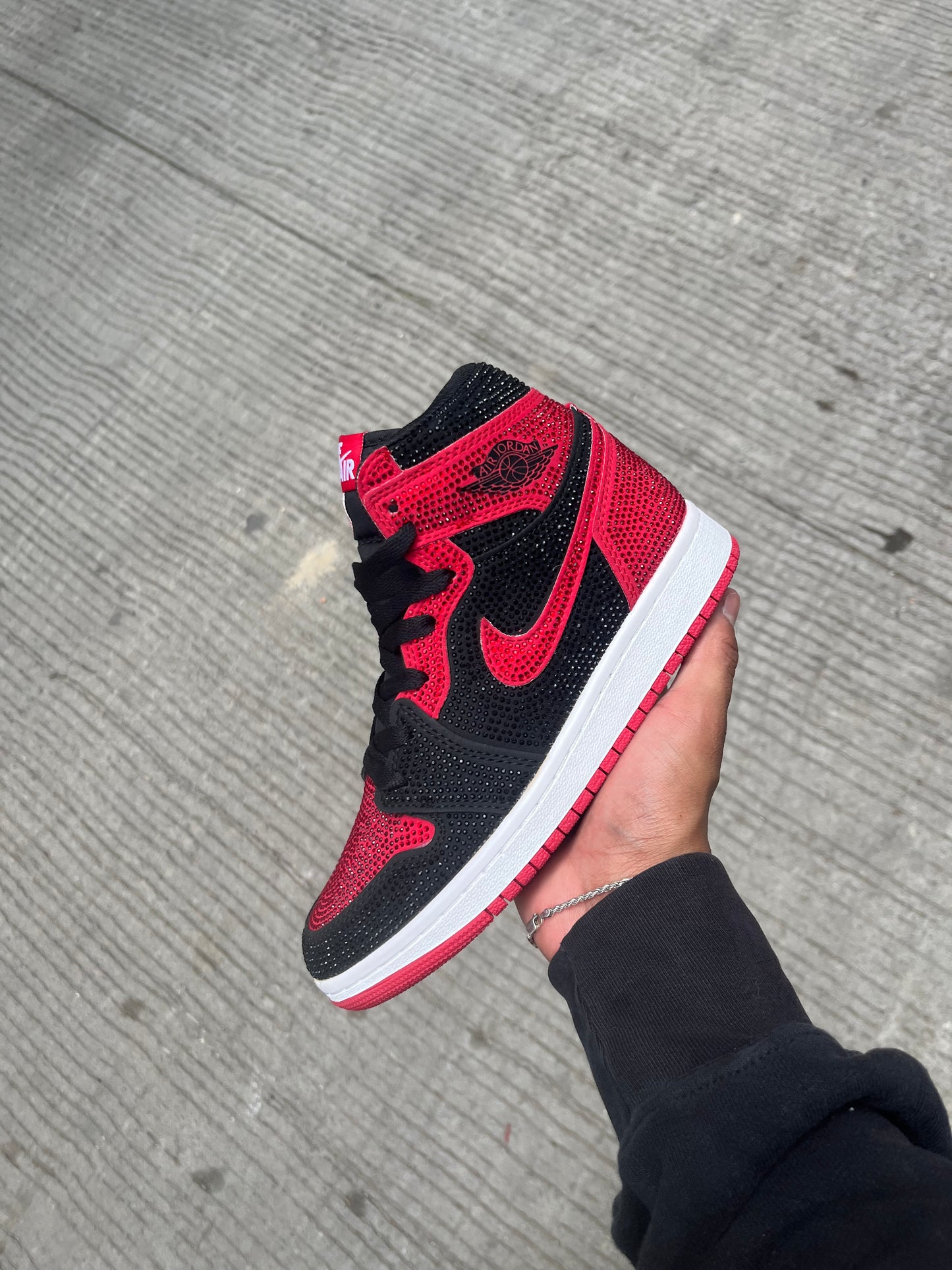 Jordan 1 Retro High con Pedrería