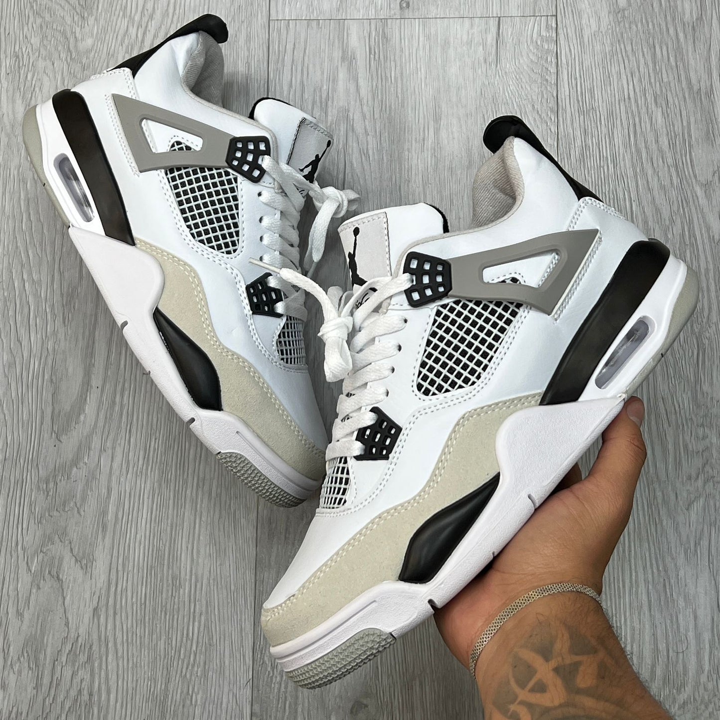 Air Jordan Retro 4 'Black Military' (1.1)