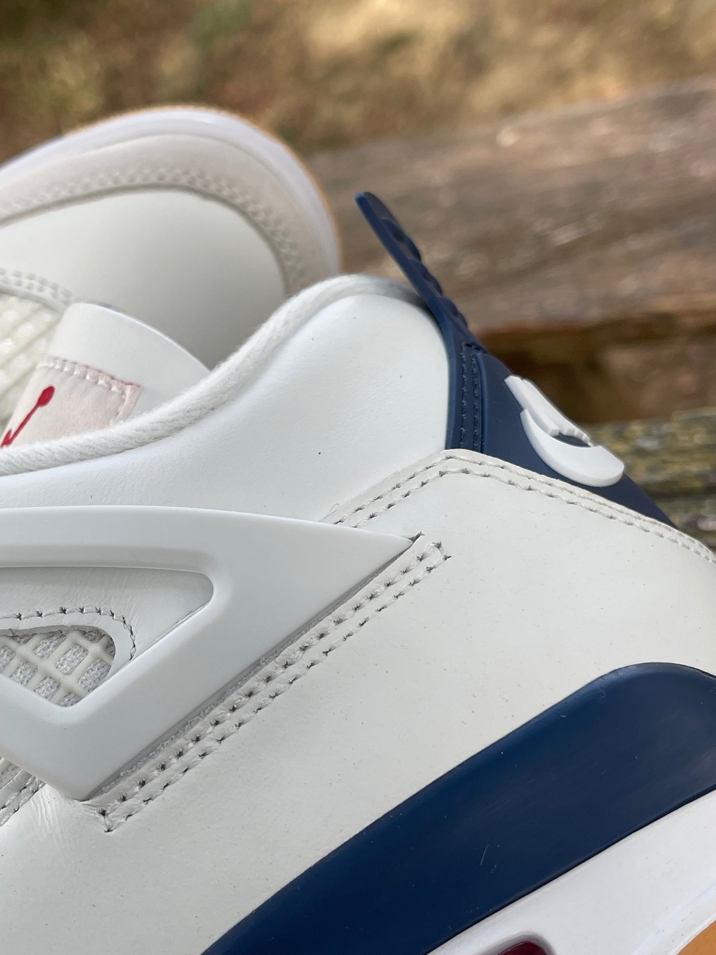 Air Jordan 4 SB “Navy”