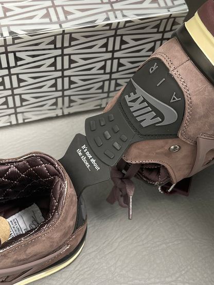 Air Jordan 4 x A Ma Maniére “Violet Ore”