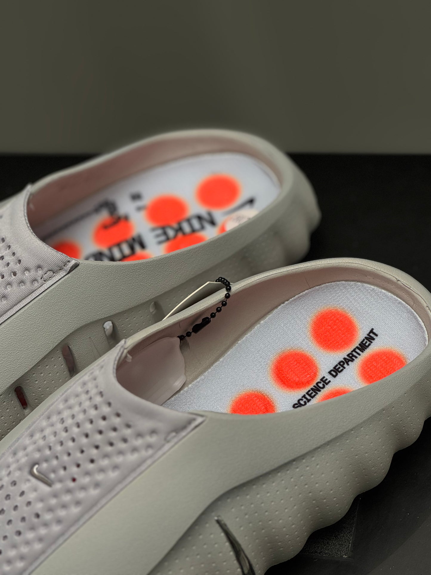 NIKE MIND 001