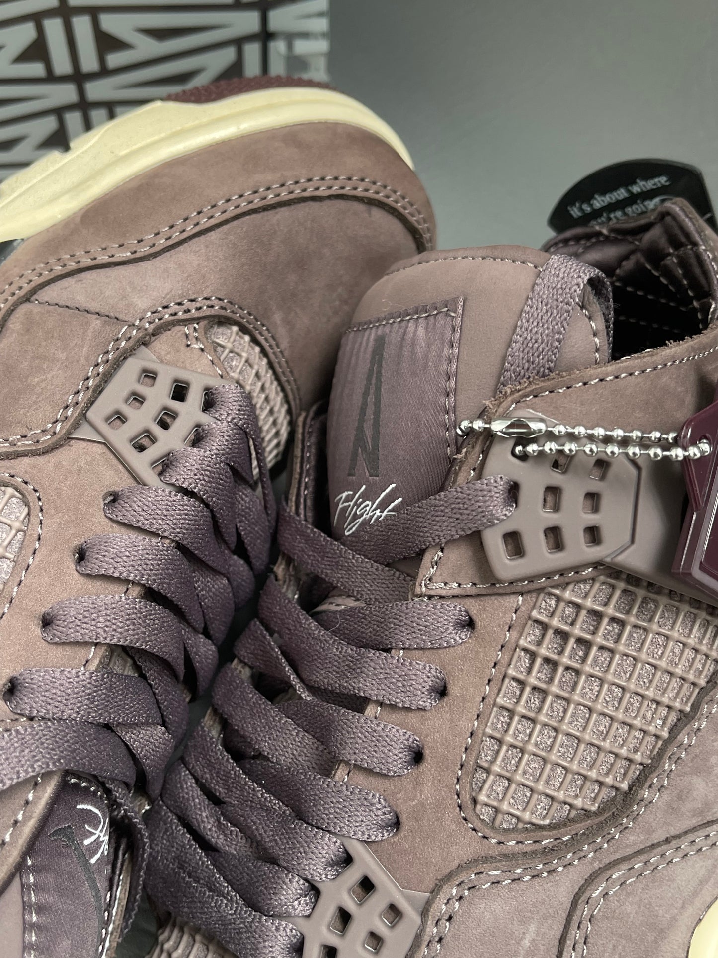 Air Jordan 4 x A Ma Maniére “Violet Ore”