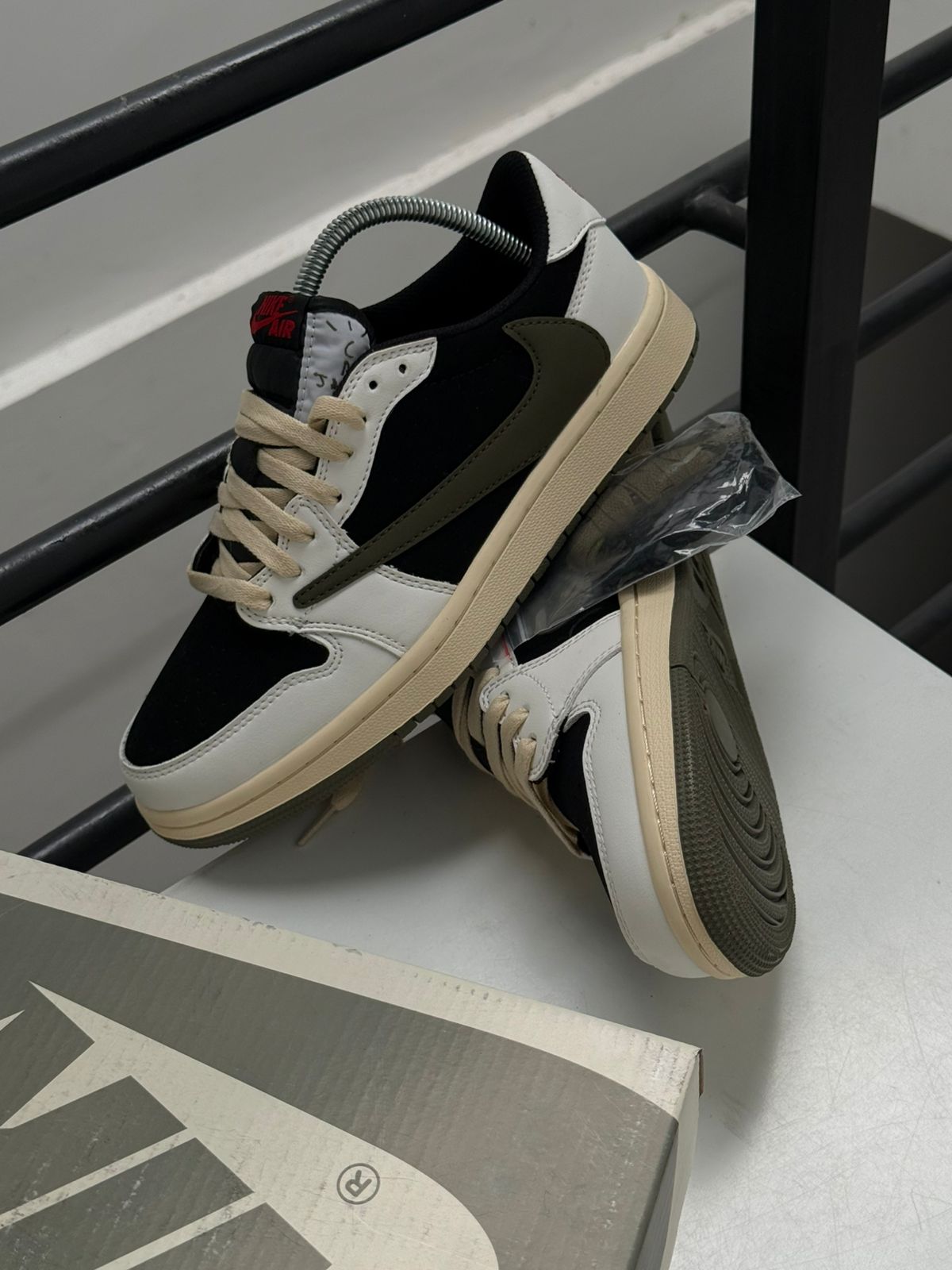 Nike Air Jordan 1 Low OG SP Travis Scott Olive