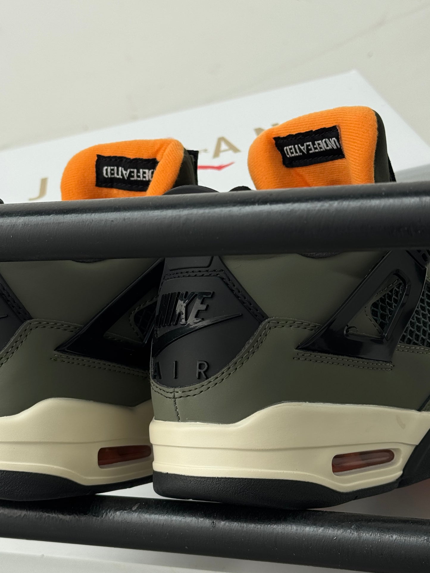 Air Jordan Retro 4 “RARE X UNDEFEATED “