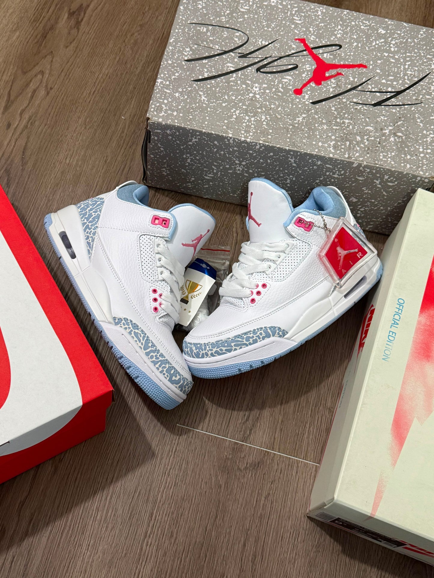 Air Jordan Retro 3 White and Cobalt Bliss