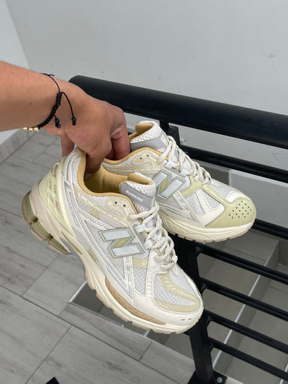 New Balance 1906R