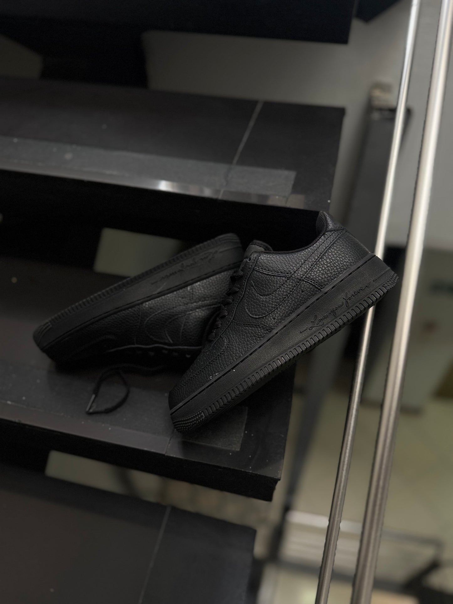 Air Force One x Drake AF1