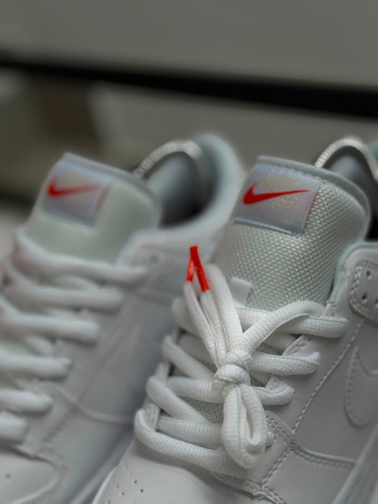 NIKE DUNK SB