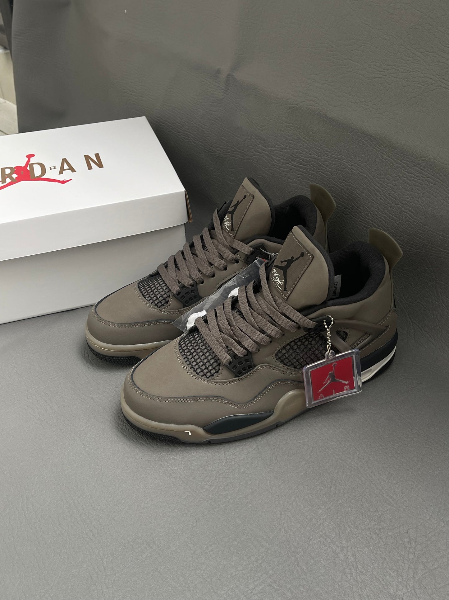 Jordan Retro 4 CAVE STONE