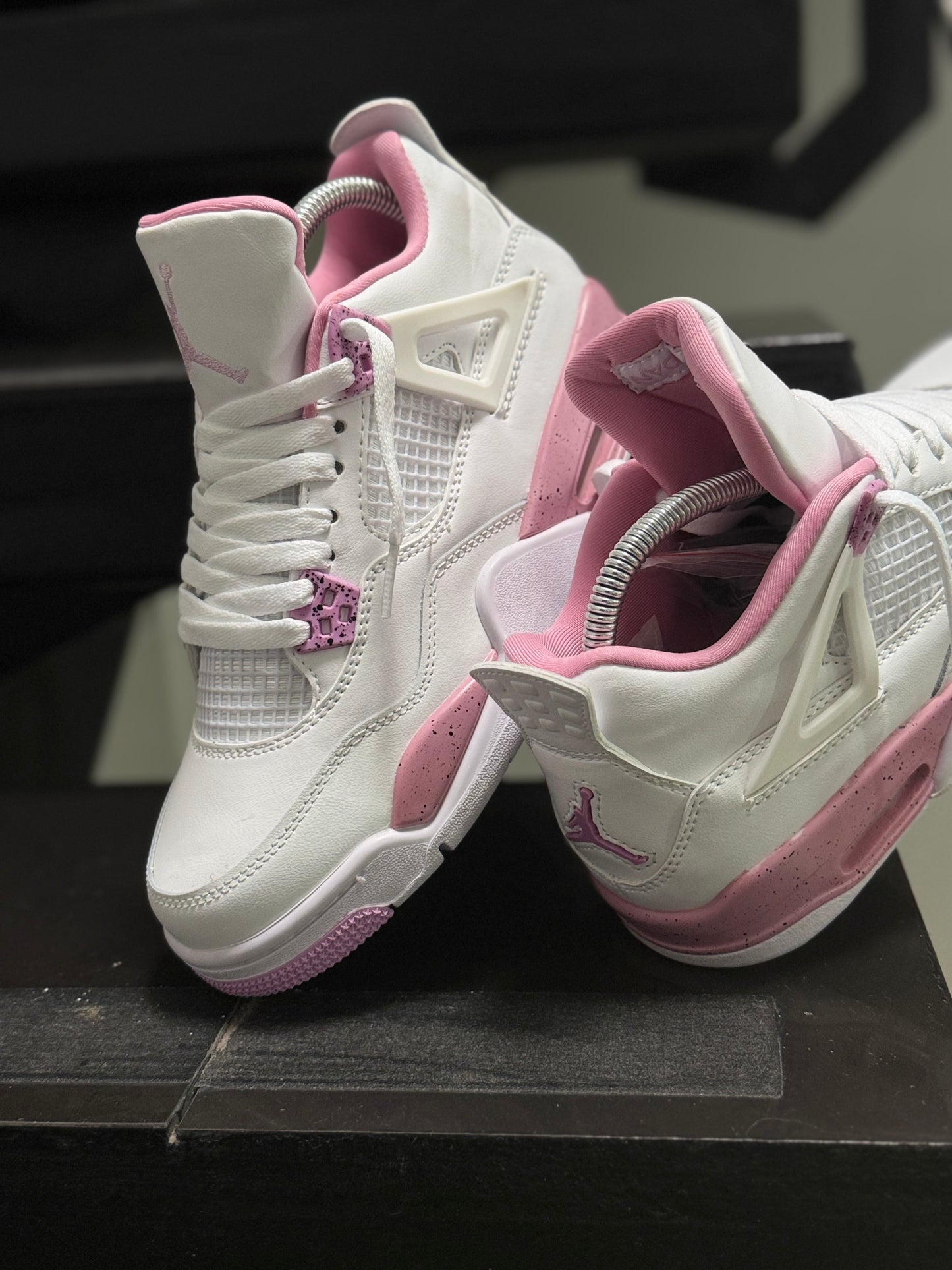 Air Jordan Retro 4 “PINK OREO”