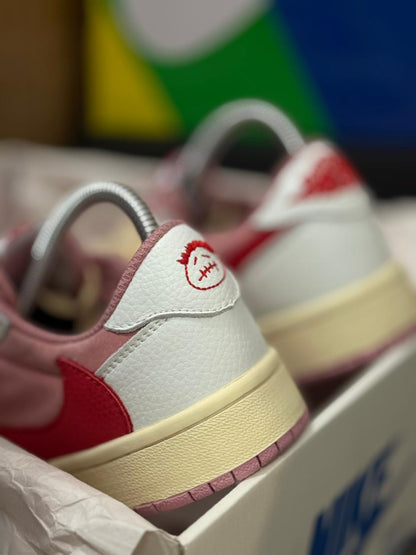 AIR JORDAN RETRO 1 X TRAVIS SCOTT