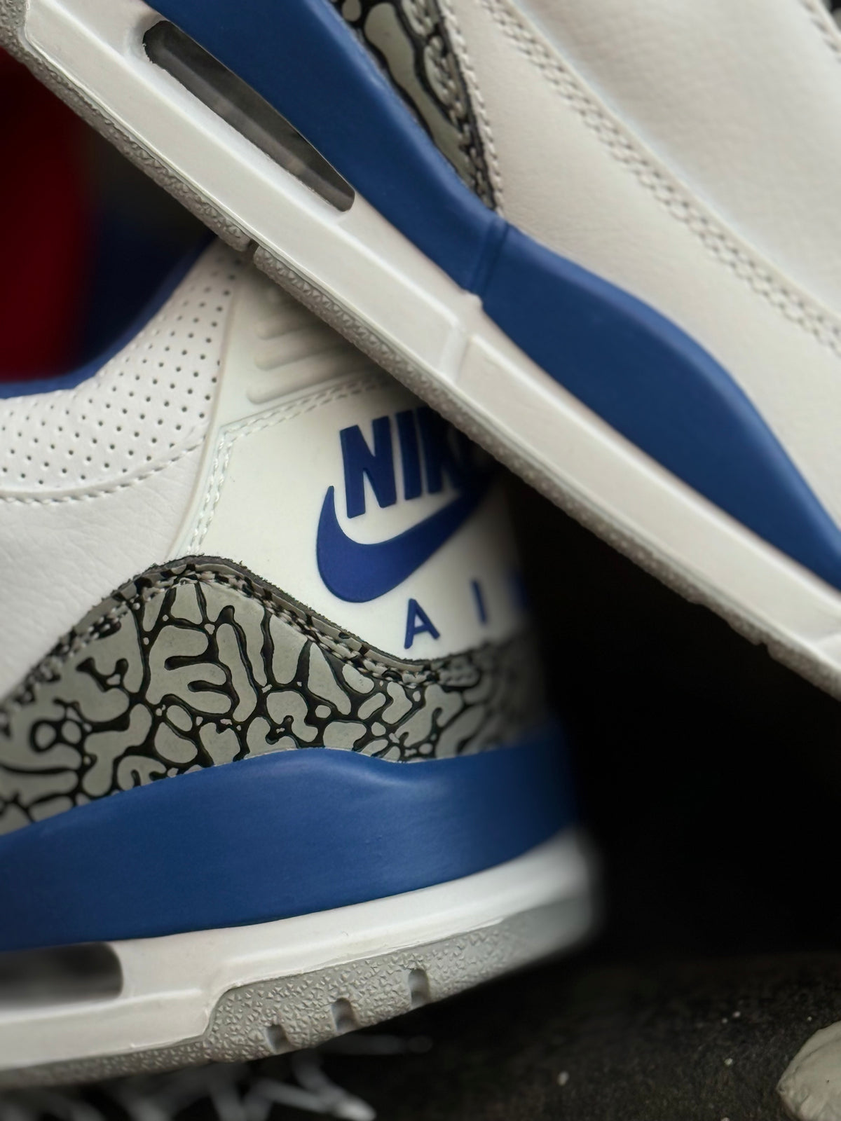 Air Jordan Retro 3 True blue