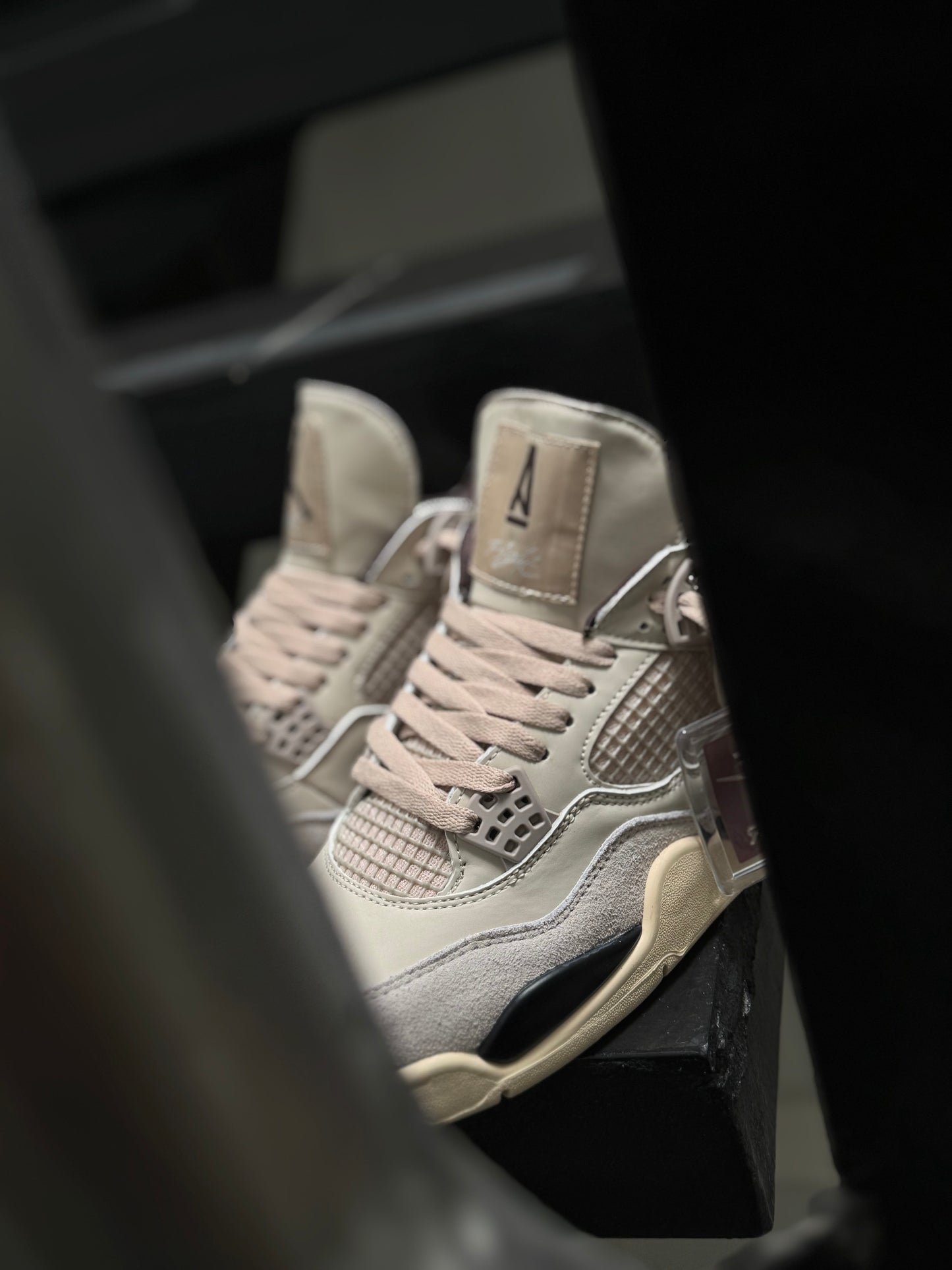 Air Jordan Retro 4