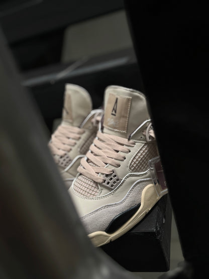 Air Jordan Retro 4