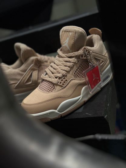 Air Jordan Retro 4 “COZY GIRL”