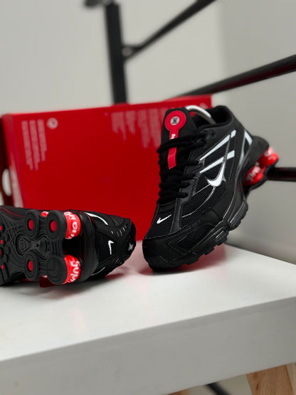 NIKE SHOX X SUPREME