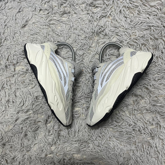Adidas Yeezy 700 Grey (1.1)