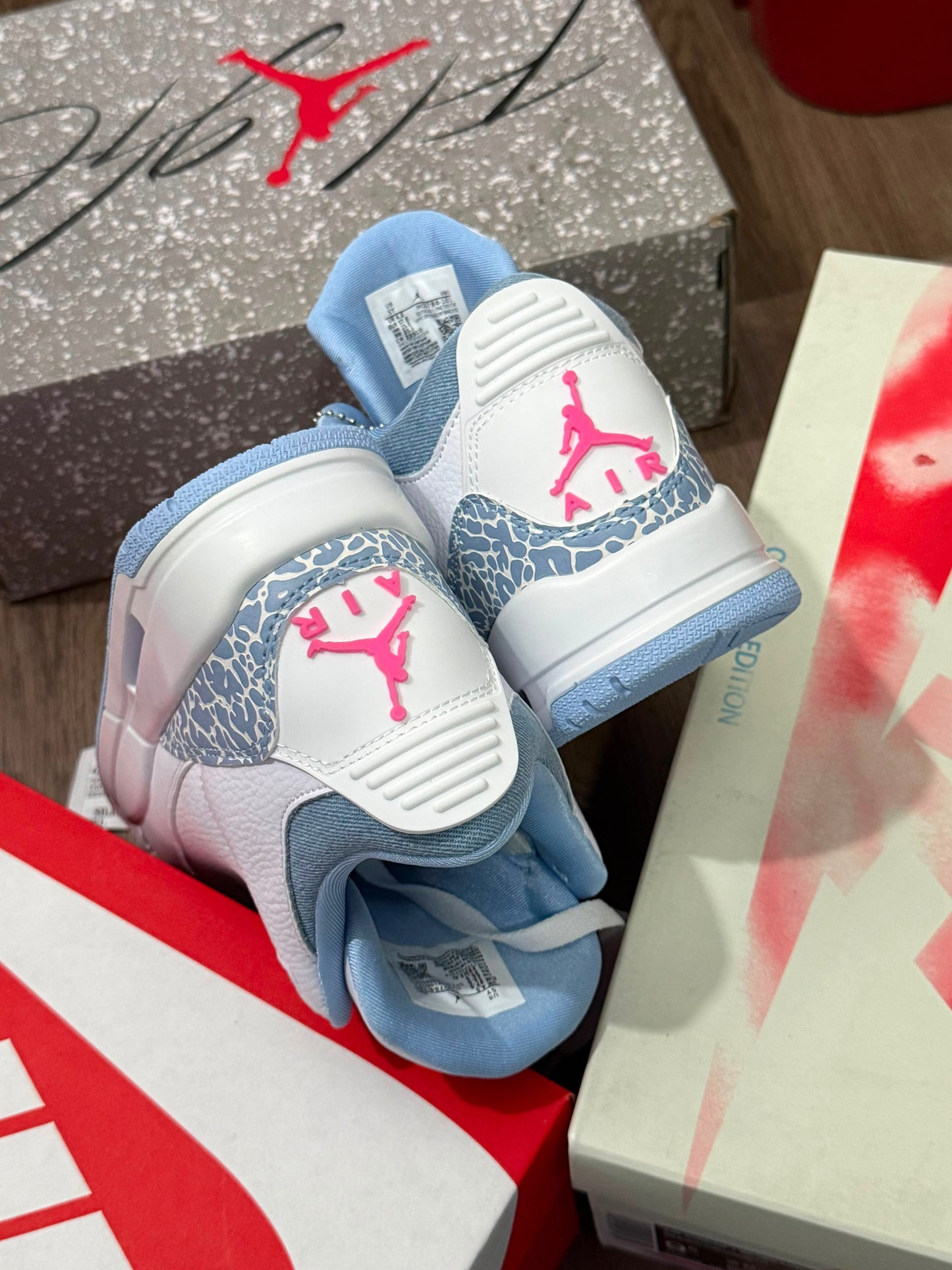 Air Jordan Retro 3 White and Cobalt Bliss