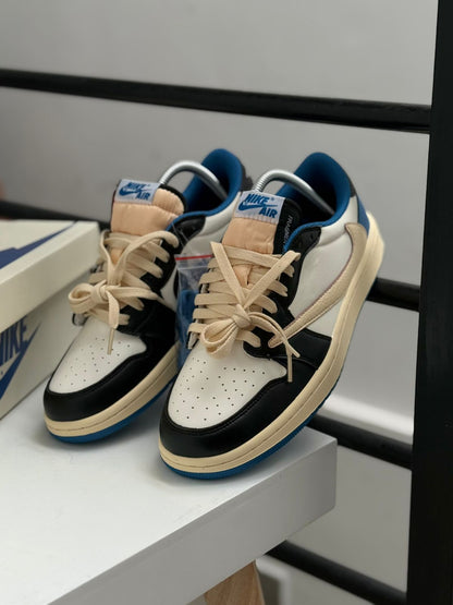 Nike Air Jordan 1 Low X Travis Scott y Fragment Design