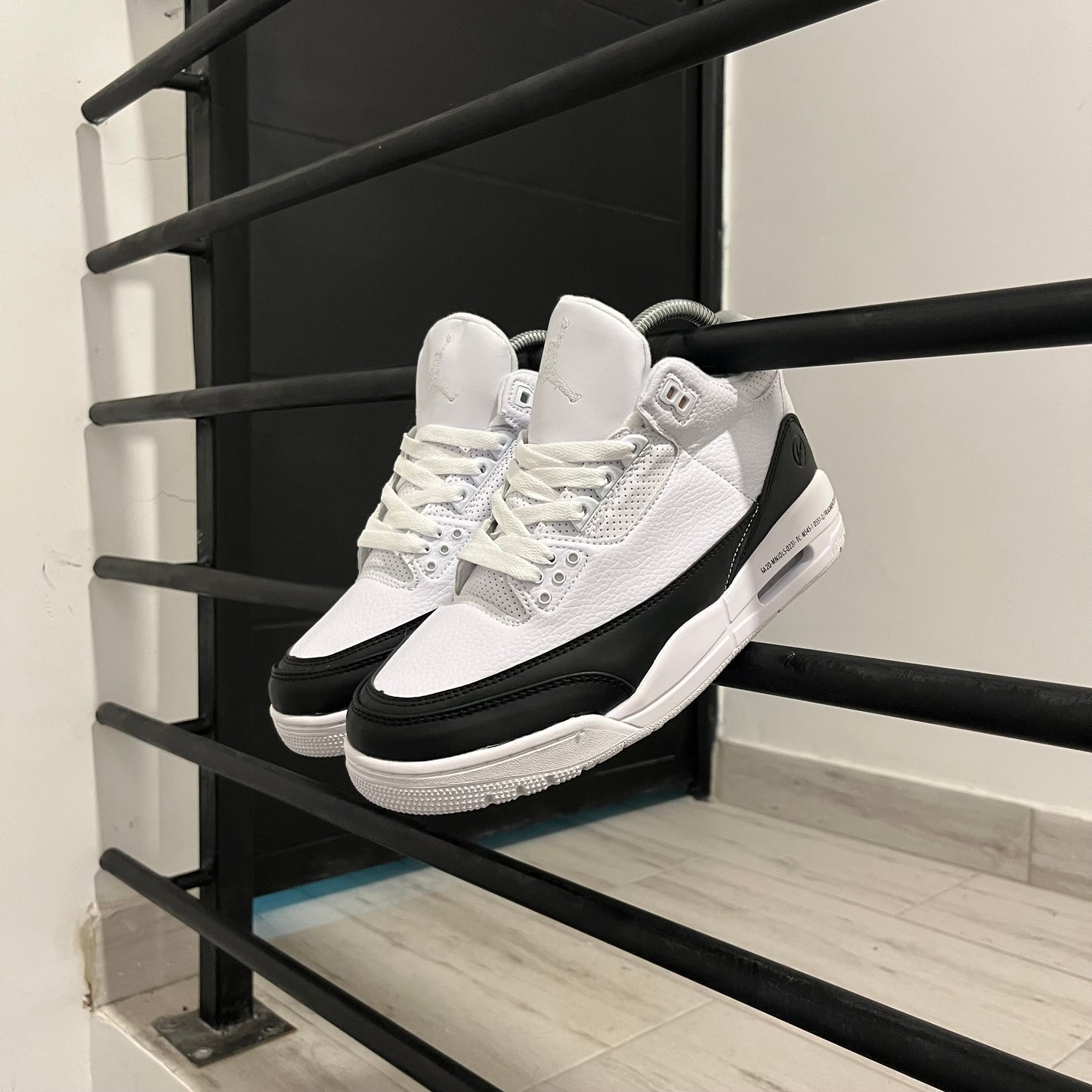 Air Jordan Retro 3 x Fragment (1.1)