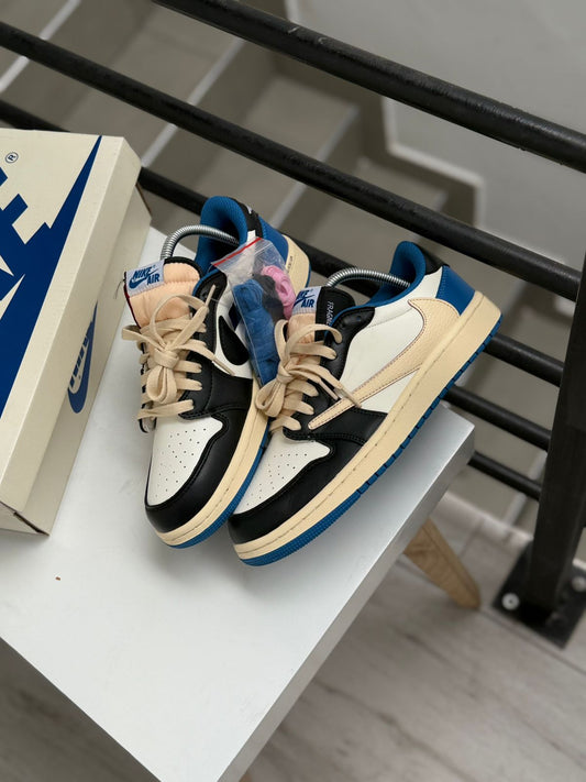 Nike Air Jordan 1 Low X Travis Scott y Fragment Design