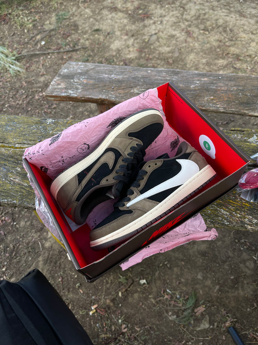 Nike R1 Low Travis Scott “Mocha”