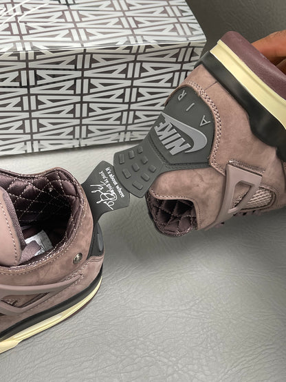 Air Jordan 4 x A Ma Maniére “Violet Ore”