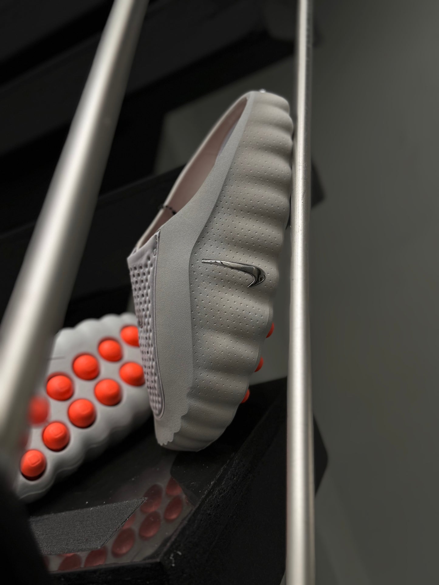 NIKE MIND 001