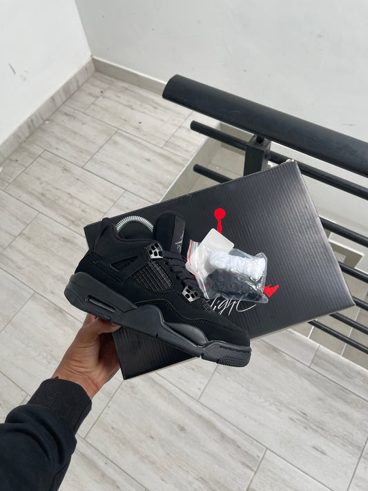 Air Jordan Retro 4 'Black Cat' (1.1)