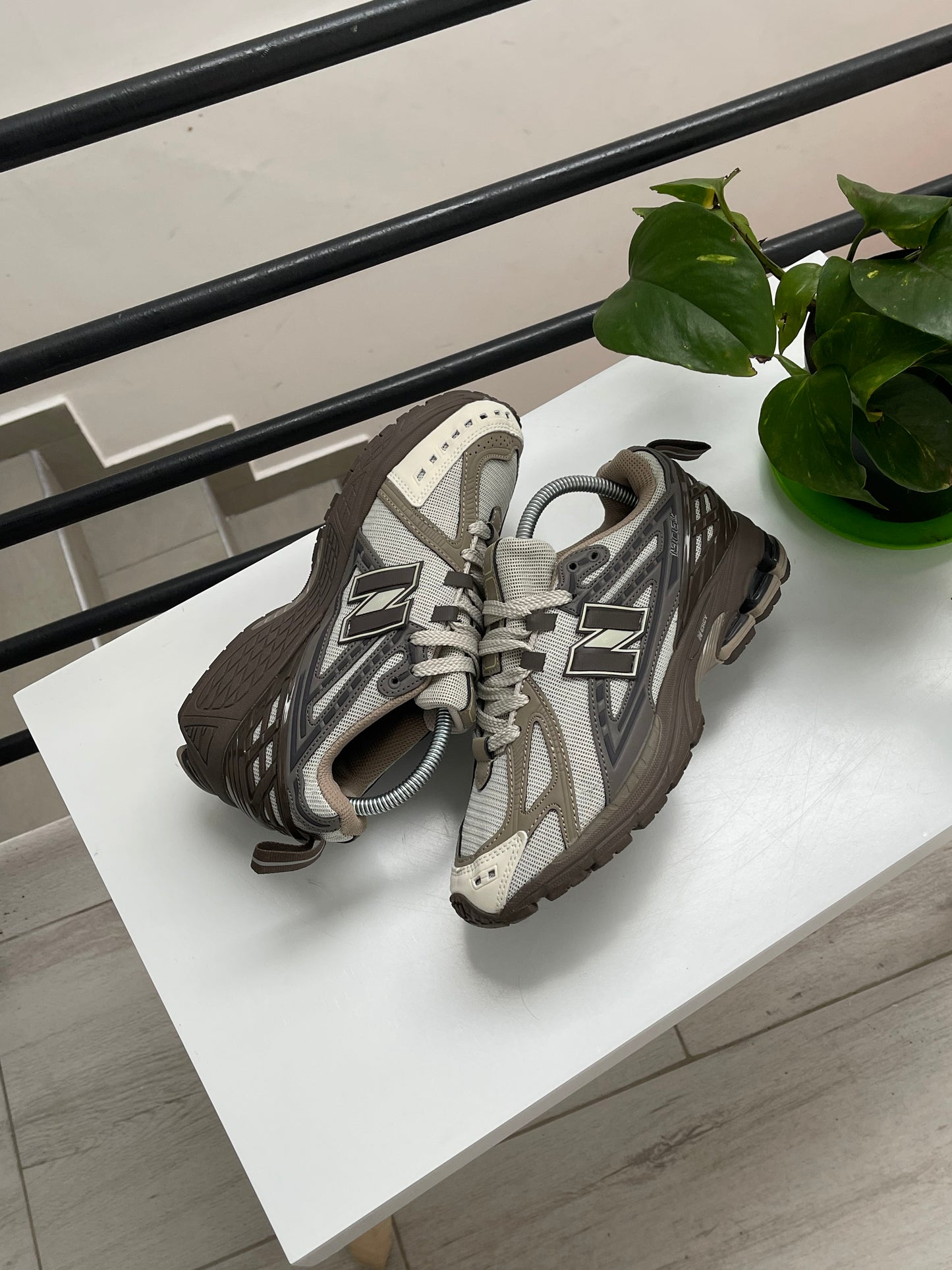 NEW BALANCE 1906A MOCHA