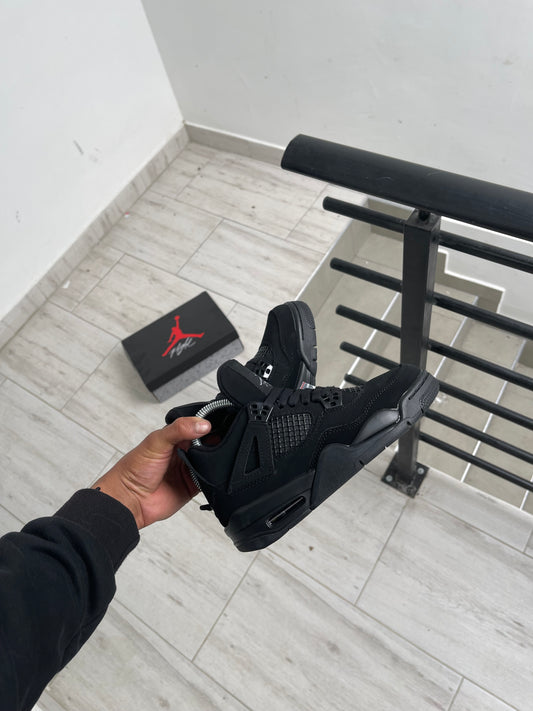 Air Jordan Retro 4 'Black Cat' (1.1)