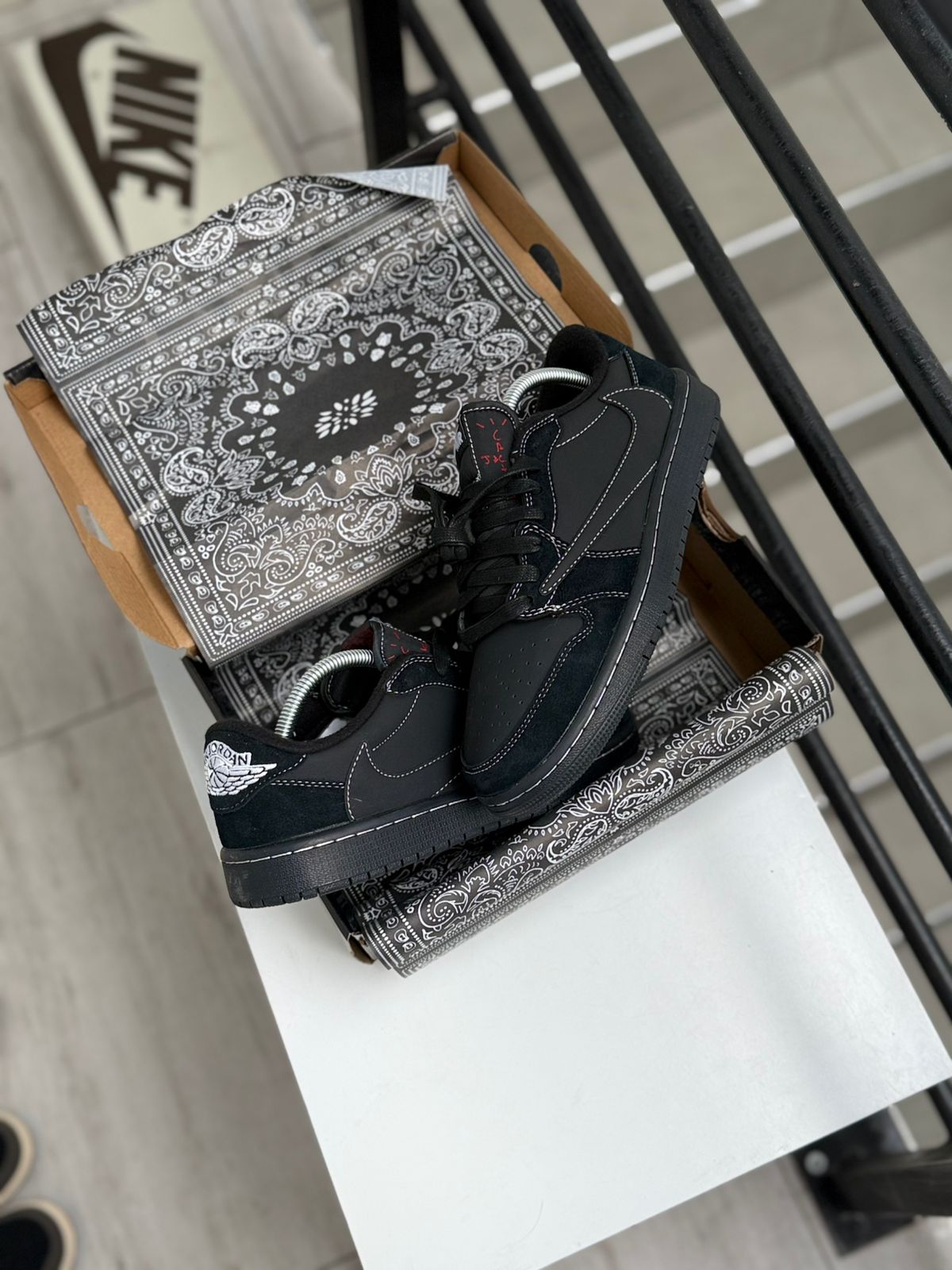 Nike Air Jordan 1 Low Travis Scott Black Phantom