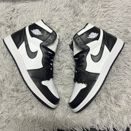 Air Jordan Retro 1 'Panda' (1.1)