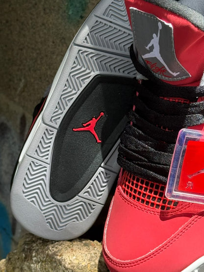 Nike Air Jordan Retro 4 Toro Bravo
